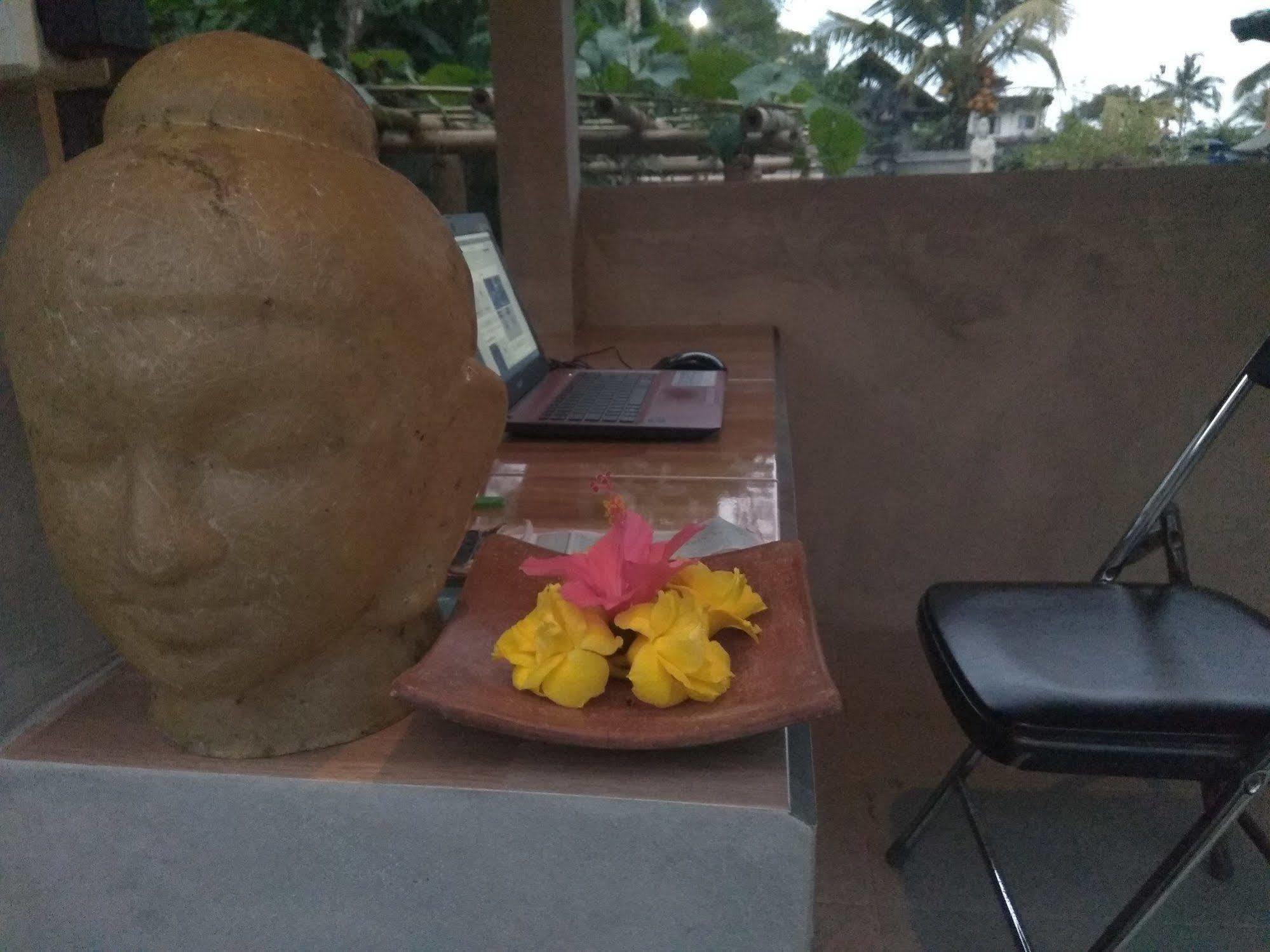 Oyo 1946 Terrace Campuhan Ubud  Bagian luar foto